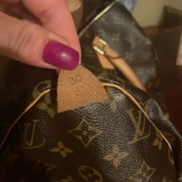FLAWLESS Louis Vuitton Speedy 30 - Picture 3 of 5